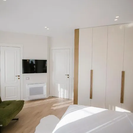 Matias - And Appartement